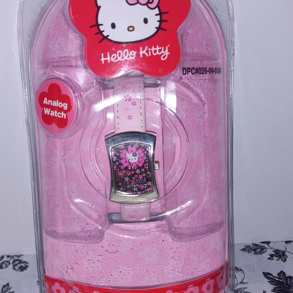 Hello Kitty Analog Watch - Picture 2 of 4